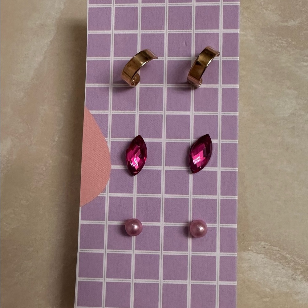 Elegant Gold and Pink Earring Set